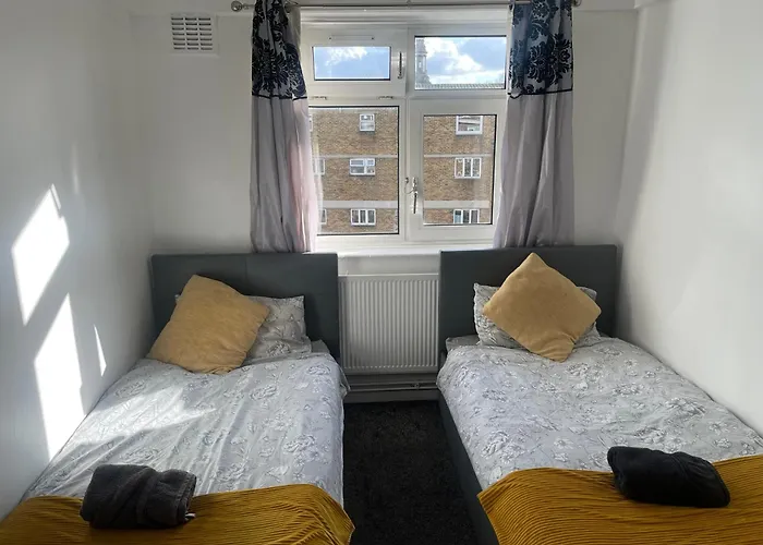 London Budget Maisonette